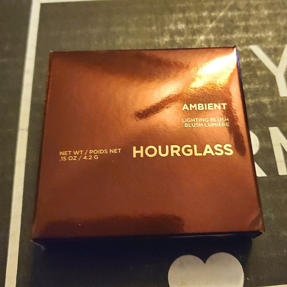NEW Hourglass Ambient Lighting Blush